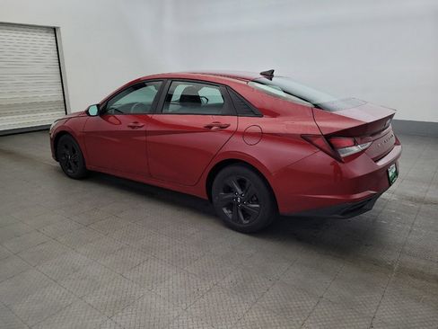 Used 2021 Hyundai Elantra SEL w/ Convenience Package FWD image 3