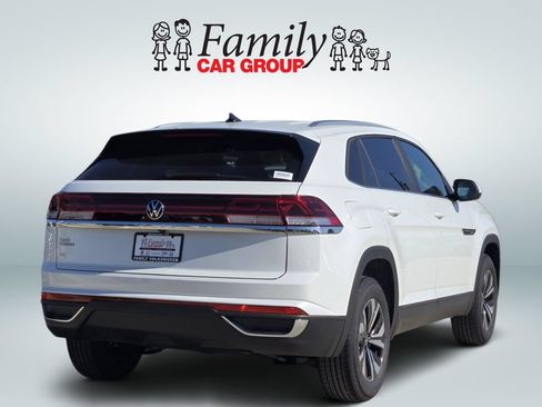 New 2026 Volkswagen Atlas Cross Sport SE FWD image 4