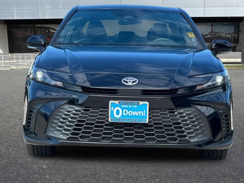 Used 2026 Toyota Camry SE FWD image 11