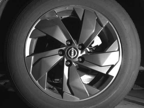 Used 2025 Nissan Rogue SV image 14