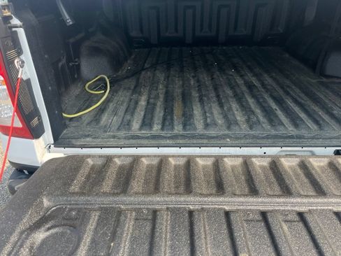 Used 2024 Ford Ranger XL RWD image 5