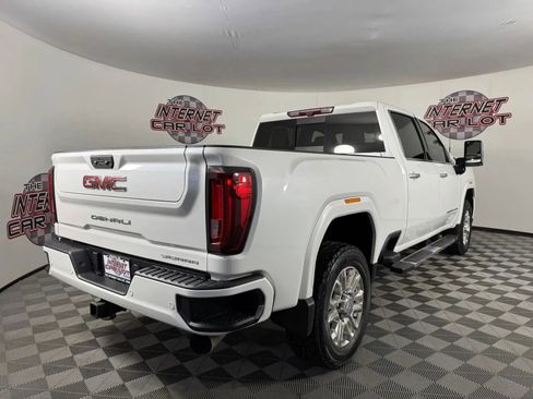 Used 2022 GMC Sierra 2500 Denali w/ Denali Ultimate Package AWD/4WD image 7