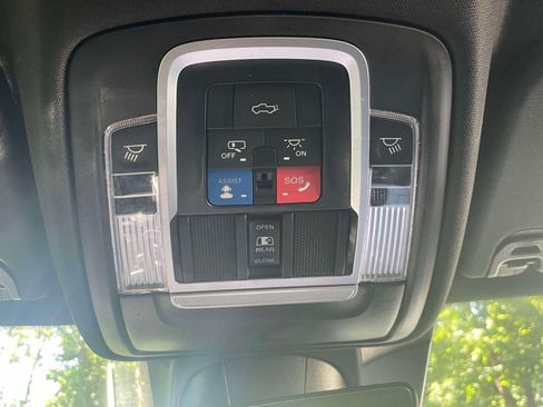 Used 2023 RAM 1500 Laramie AWD/4WD image 31