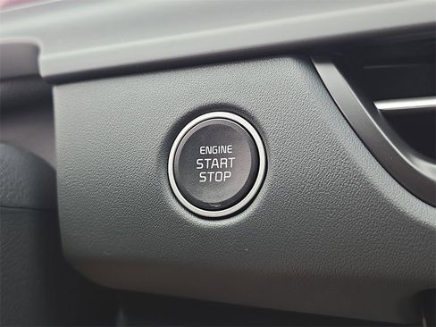 New 2026 Kia Seltos SX image 31