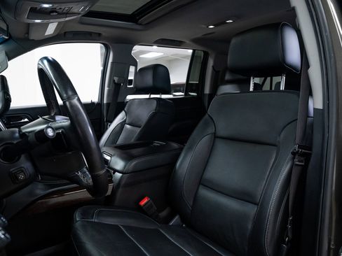 Used 2019 GMC Yukon XL SLT image 17