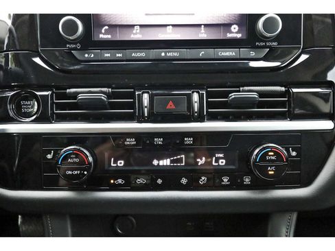 Used 2025 Nissan Pathfinder SV image 23