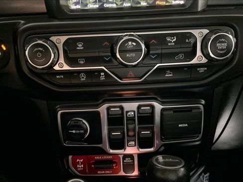 Used 2022 Jeep Gladiator Mojave w/ LED Lighting Group AWD/4WD image 32