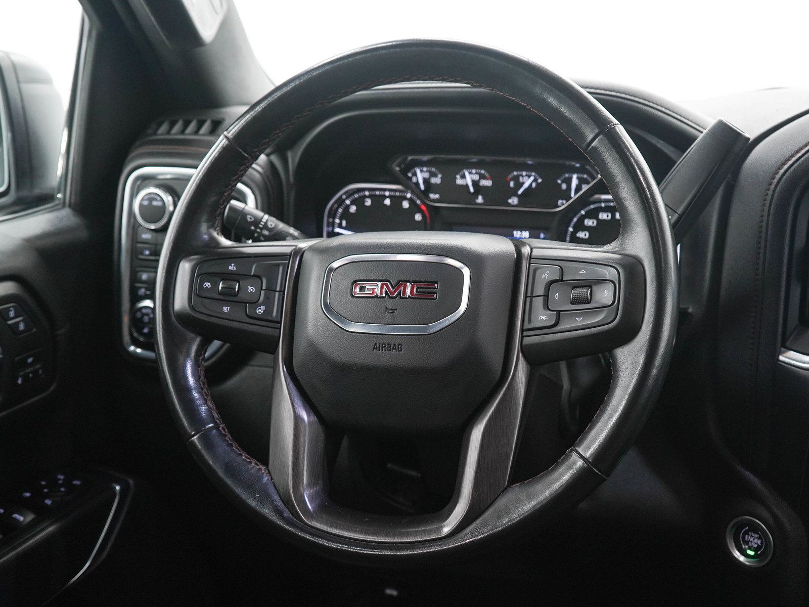 Used 2021 GMC Sierra 1500 AT4 w/ AT4 Preferred Package AWD/4WD image 17