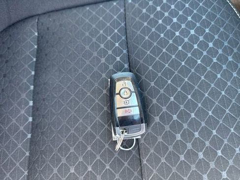 Used 2025 Ford Escape Active image 5