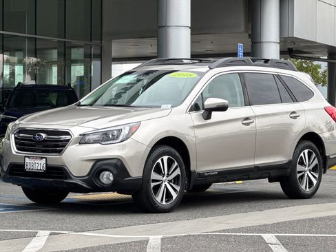 Used 2018 Subaru Outback 2.5i Limited image 8
