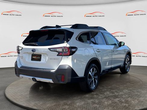 Used 2022 Subaru Outback Limited AWD/4WD image 10