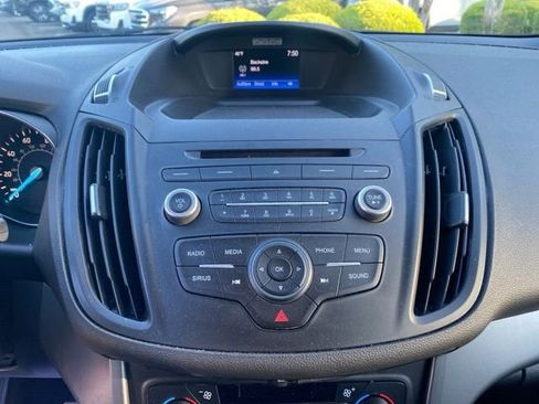 Used 2017 Ford Escape SE AWD/4WD image 12