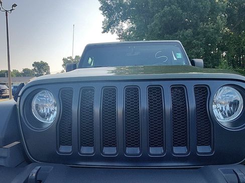 Used 2021 Jeep Wrangler Unlimited Sport AWD/4WD image 11