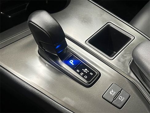 Certified 2025 Lexus UX 300h FWD image 21