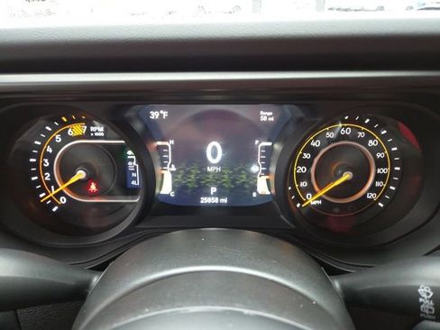 Used 2024 Jeep Wrangler Unlimited Rubicon 392 AWD/4WD image 19