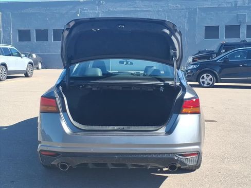 Used 2024 Nissan Altima 2.5 SR FWD image 5