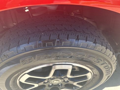Used 2024 Ford Bronco Outer Banks AWD/4WD image 12