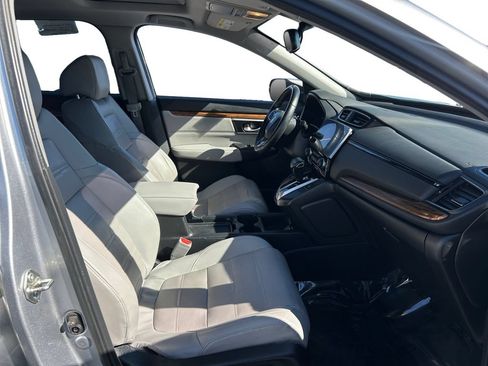 Used 2018 Honda CR-V Touring image 19