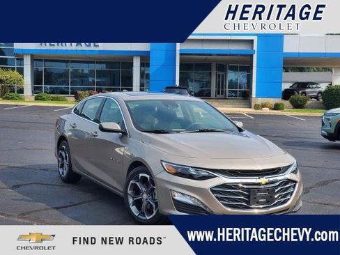 Used 2024 Chevrolet Malibu LT image 1