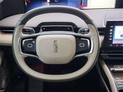 Certified 2024 Lincoln Nautilus Reserve w/ Equipment Group 203A image 31