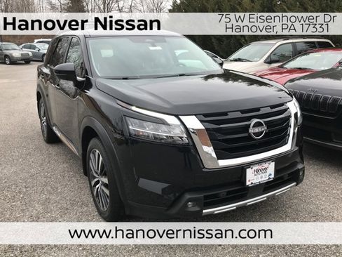 Certified 2022 Nissan Pathfinder Platinum w/ Cargo Package image 1