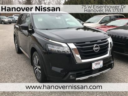 Certified 2022 Nissan Pathfinder Platinum w/ Cargo Package