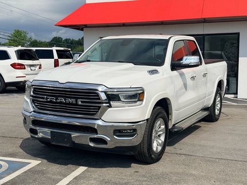 Used 2019 RAM 1500 Laramie AWD/4WD image 10