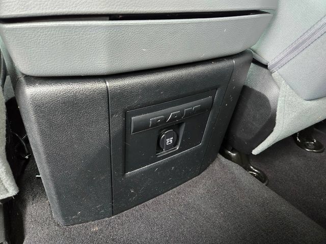Used 2017 RAM 1500 Big Horn AWD/4WD image 13