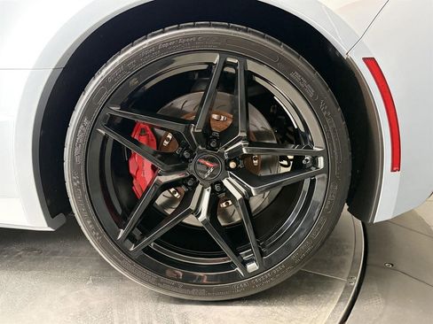 Used 2017 Chevrolet Corvette Z06 image 13