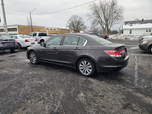 Used 2011 Honda Accord EX-L image 5