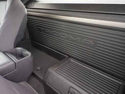 Used 2025 Toyota Tacoma SR RWD image 17