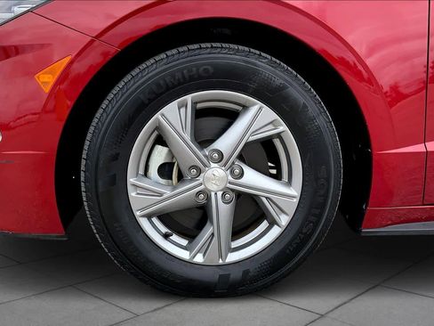 Used 2023 Hyundai Sonata SE image 11