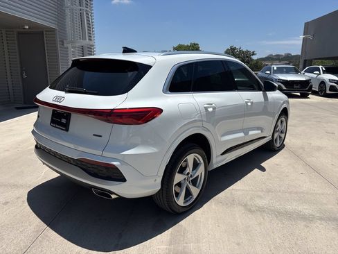 Certified 2025 Audi Q5 Premium AWD/4WD image 6