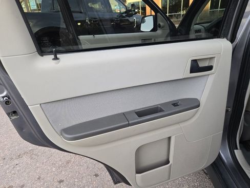 Used 2012 Ford Escape XLT image 20