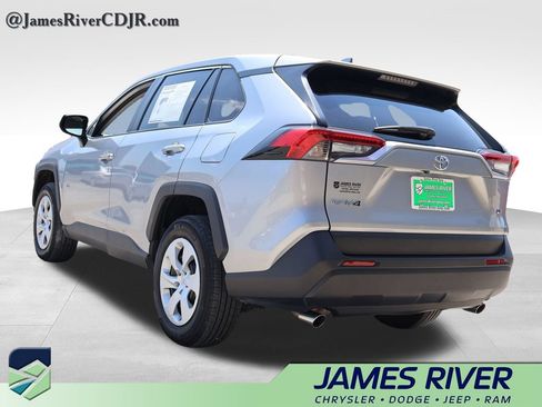 Used 2025 Toyota RAV4 LE FWD image 3