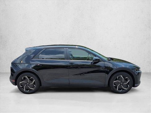 Certified 2024 Hyundai Ioniq 5 SE RWD image 4