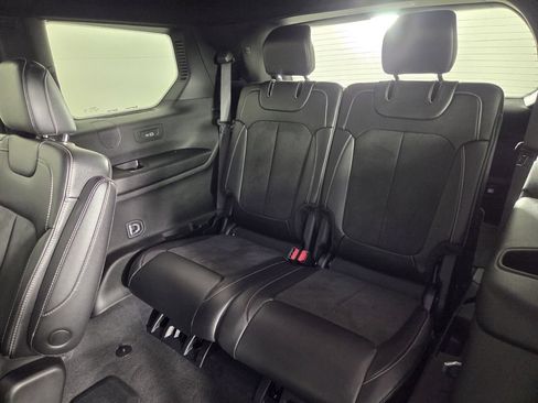 Used 2023 Jeep Grand Cherokee L Laredo RWD image 29