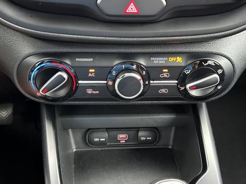 Used 2021 Kia Soul LX FWD image 21