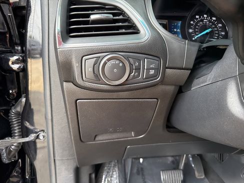 Used 2022 Ford Edge Titanium w/ Equipment Group 301A image 26