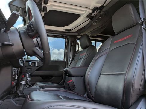 Used 2024 Jeep Gladiator Rubicon image 13