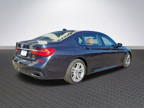 Used 2017 BMW 750i xDrive image 5