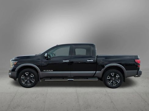 Used 2021 Nissan Titan Platinum Reserve w/ Moonroof Package image 3