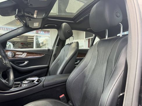 Used 2017 Mercedes-Benz E 300 4MATIC image 19