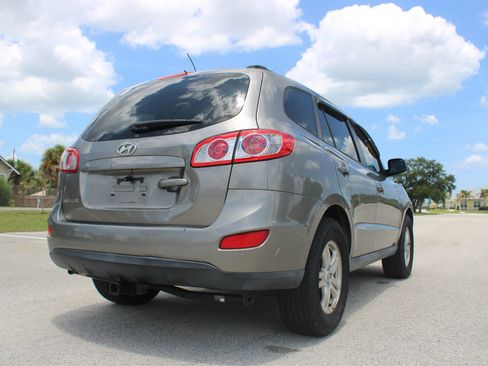 Used 2012 Hyundai Santa Fe GLS FWD image 26