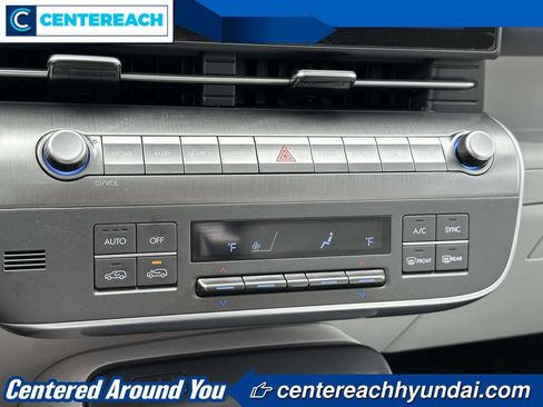 Used 2024 Hyundai Kona Limited AWD/4WD image 29