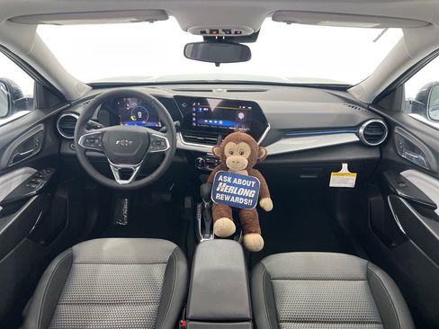 New 2026 Chevrolet Trax LT image 18