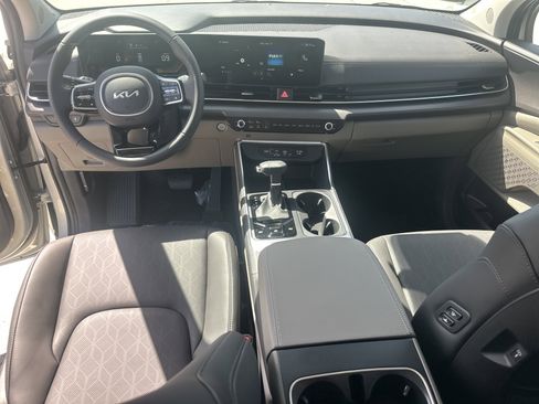 New 2026 Kia Carnival EX FWD image 13