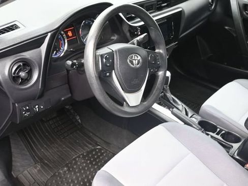 Used 2019 Toyota Corolla L FWD image 9