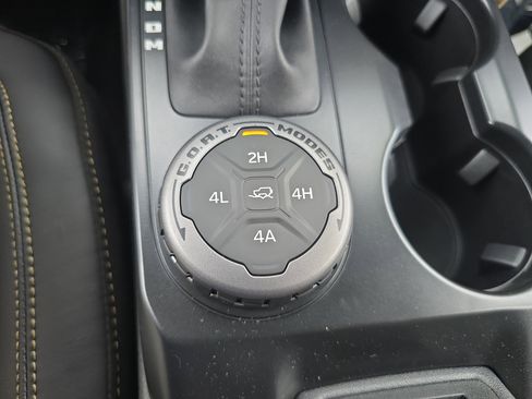 New 2025 Ford Bronco Badlands image 26