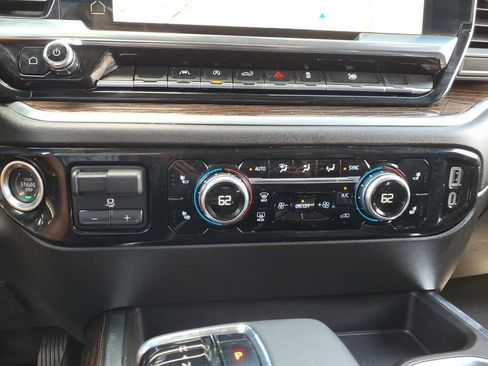 Used 2025 GMC Sierra 1500 Elevation AWD/4WD image 35